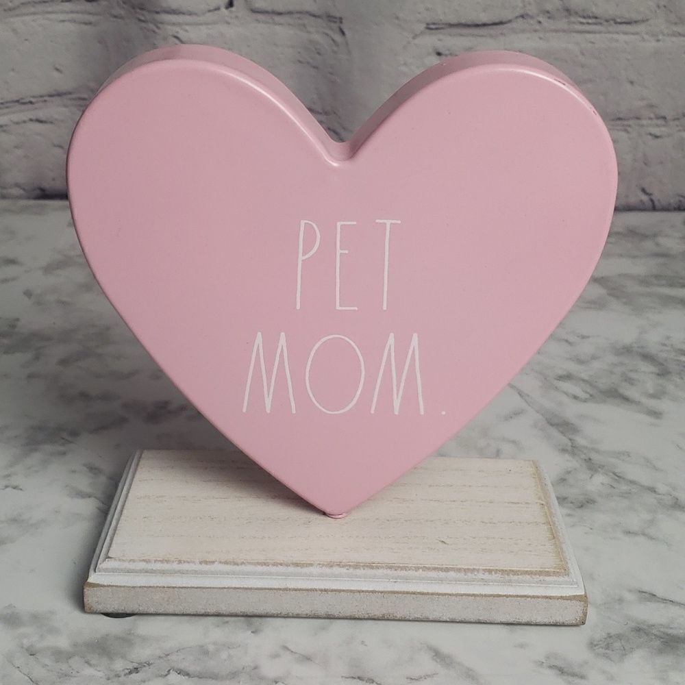 ‎Rae Dunn Pet Mom Heart Decor